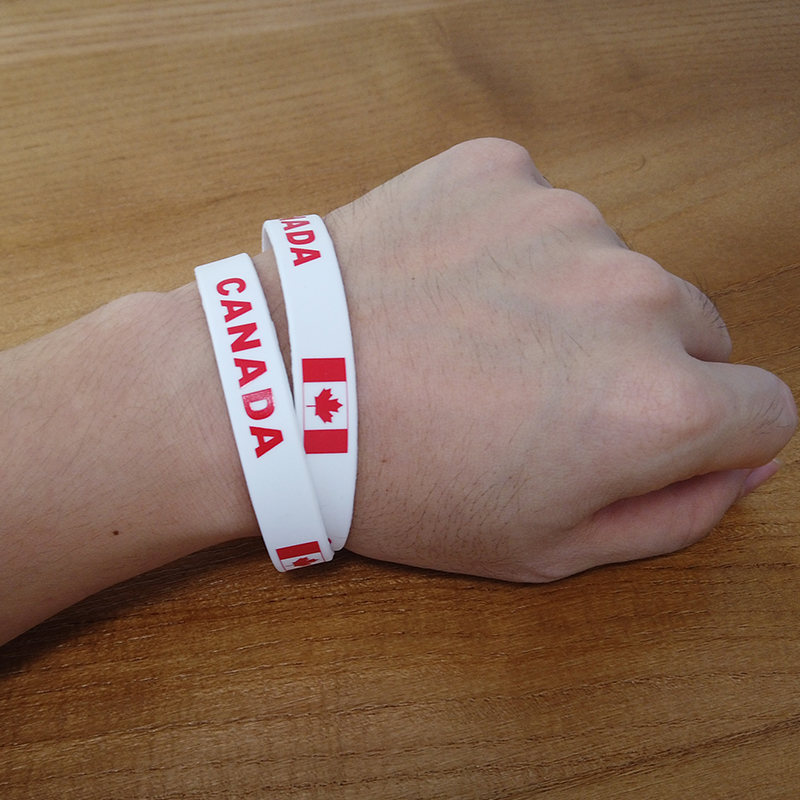 2 buah gelang silikon bendera  - Women'S Accessories Canada ulasan dan harga
