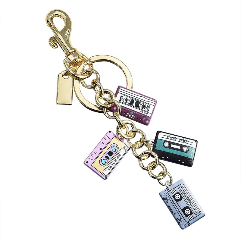 Gantungan Kunci Kaset Vintage  - Women'S Accessories In The 80S ulasan dan harga